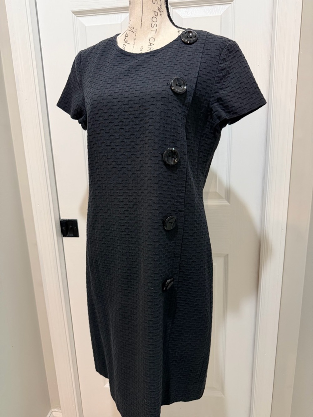Ann Taylor Textured Black Short-Sleeve Midi Dress with Asymmetric Button Detail - Picture 3 of 10